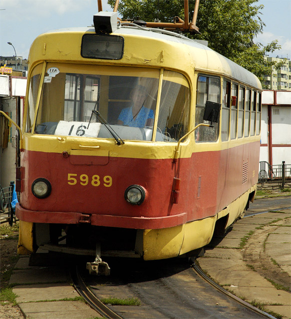 db014 - Kiev Trolley ©2004 Doug Burgess